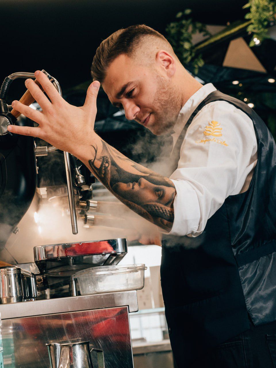 Pasquale Di Leo: Coffee-based drink presentation.